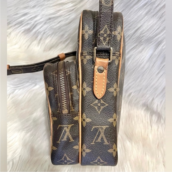 GOOD CONDITION! Authenticated Louis Vuitton Amazon Crossbody Shoulder Bag Purse - Picture 6 of 16